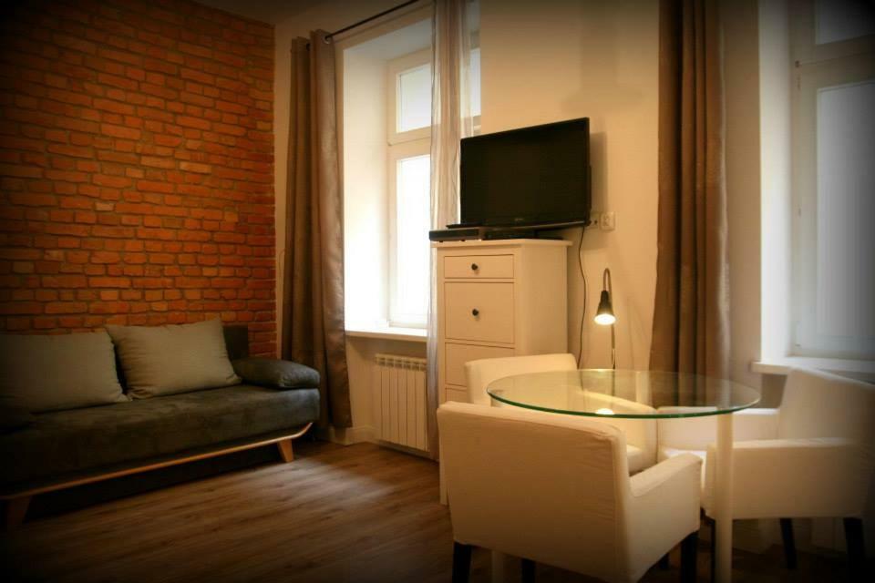 Kawalerka Centrum Strzalowa Poznań Extérieur photo